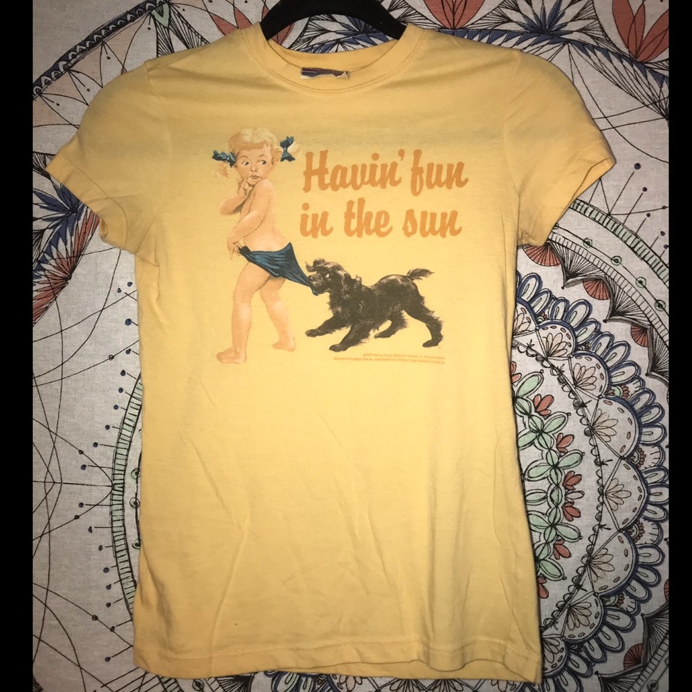Small graphic Tee